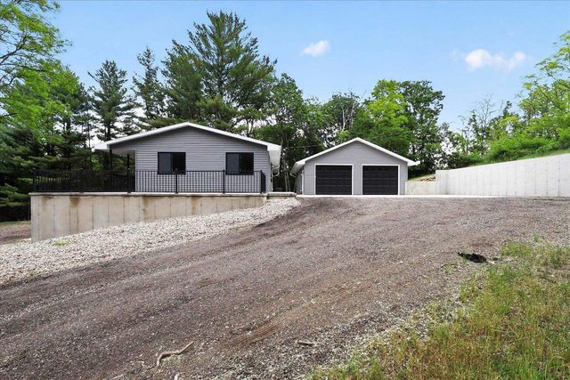 2226 N Britt Road, Janesville, WI 53548