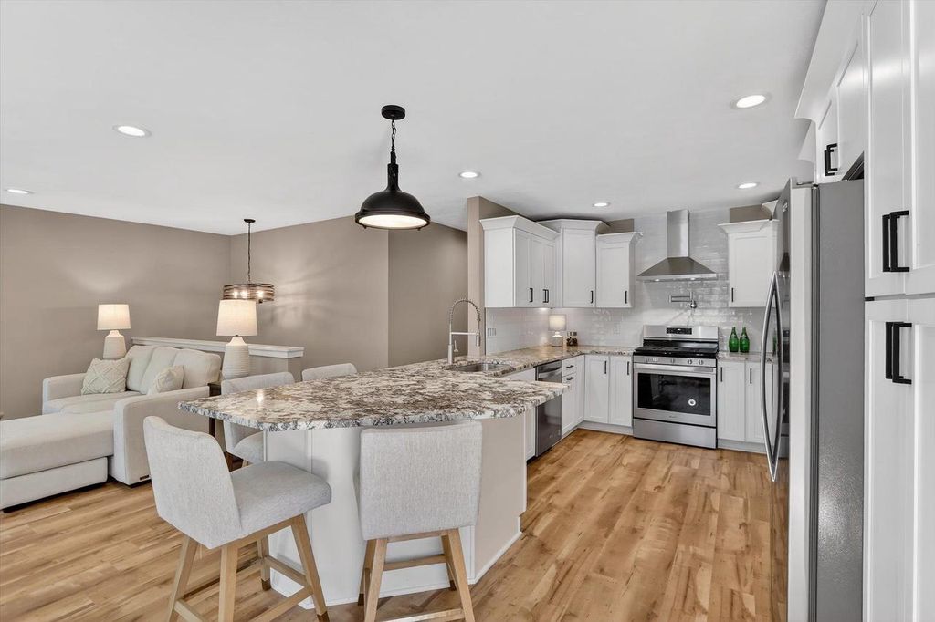 2226 N Britt Road, Janesville, WI 53548