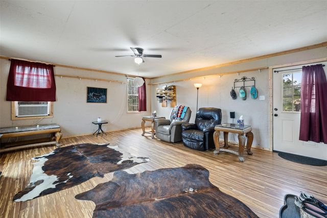 3210 County Rd 226, Giddings, TX 78942