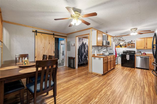 3210 County Rd 226, Giddings, TX 78942