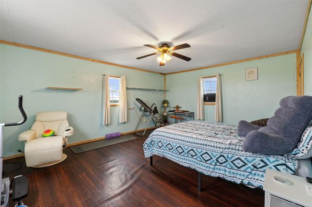3210 County Rd 226, Giddings, TX 78942