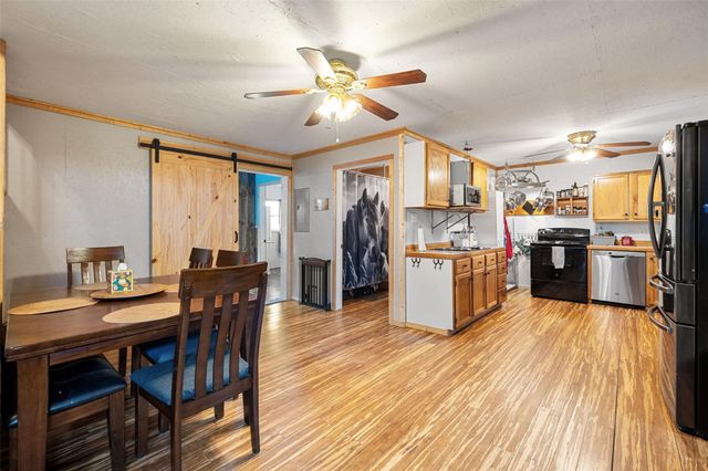 3210 County Rd 226, Giddings, TX 78942