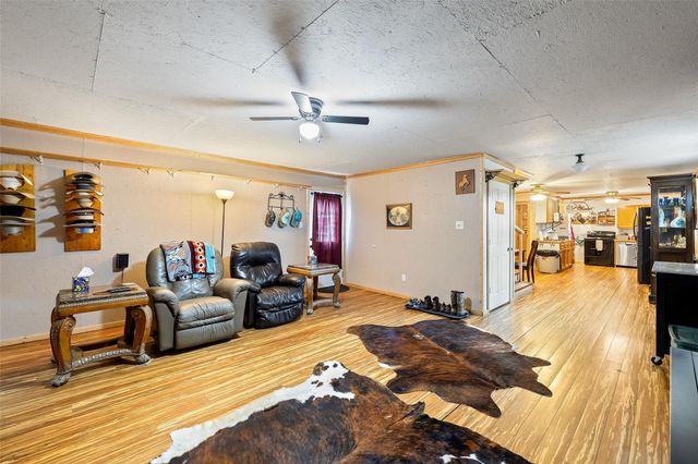 3210 County Rd 226, Giddings, TX 78942