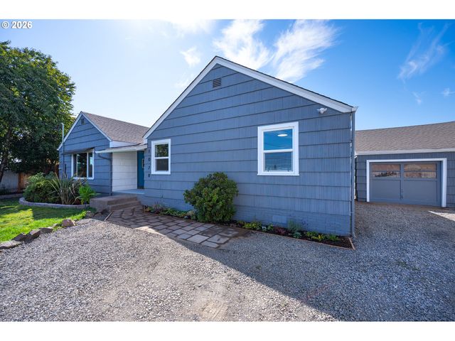 1070 BETHEL Dr, Eugene, OR 97402