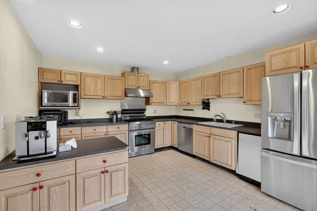 338 N Main Street, Salem, NH 03079