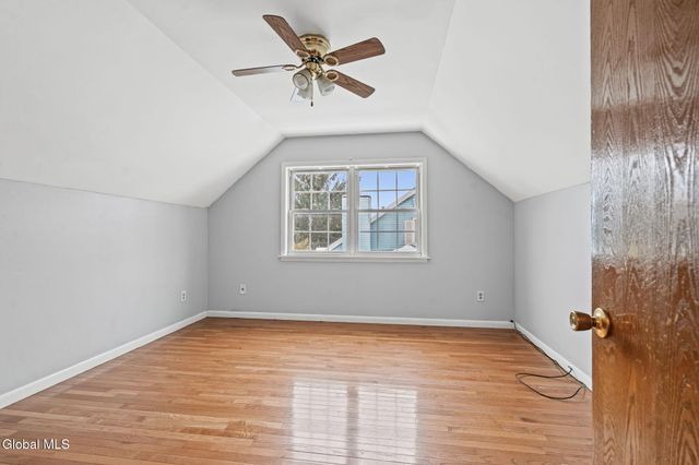 8 Allyson Court, Colonie, NY 12205