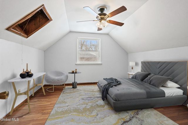 8 Allyson Court, Colonie, NY 12205