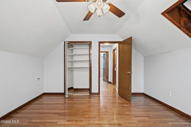 8 Allyson Court, Colonie, NY 12205