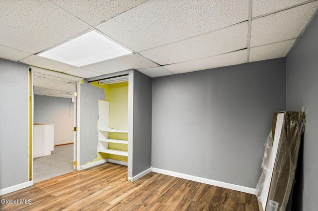 8 Allyson Court, Colonie, NY 12205