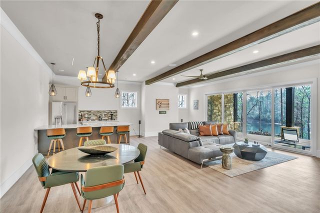 580 Old Chapman Bridge Road, Salem, SC 29676