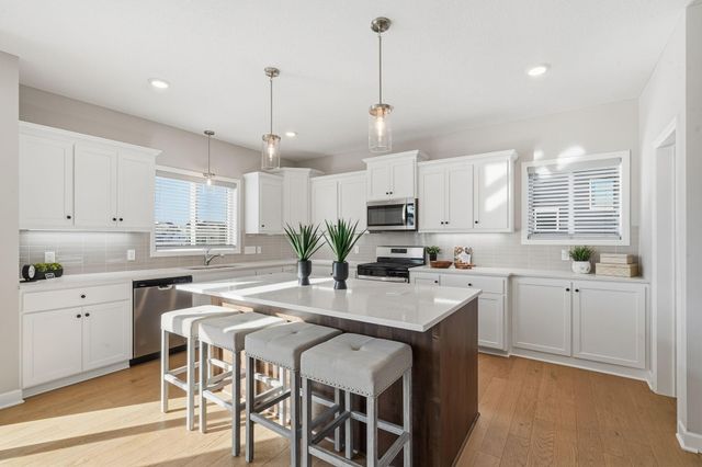 5790 178th Street W, Lakeville, MN 55044