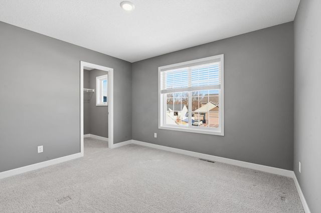 5790 178th Street W, Lakeville, MN 55044