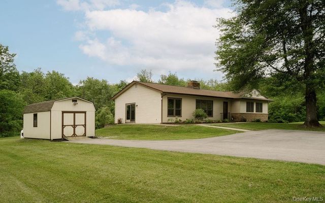 88 Rymph Road, Pleasant Valley, NY 12569