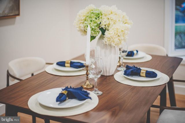 7204 JOSHUA TREE LN, Springfield, VA 22152