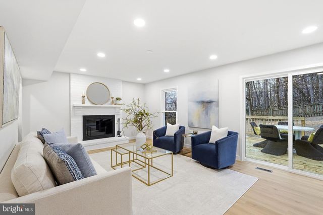 7204 JOSHUA TREE LN, Springfield, VA 22152