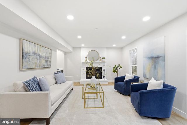 7204 JOSHUA TREE LN, Springfield, VA 22152