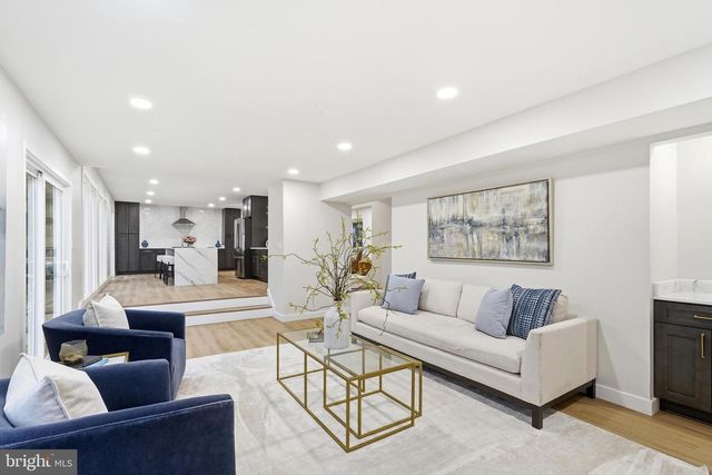 7204 JOSHUA TREE LN, Springfield, VA 22152