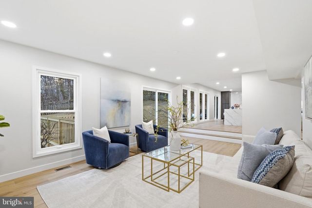 7204 JOSHUA TREE LN, Springfield, VA 22152