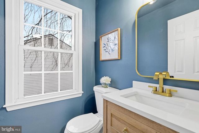 7204 JOSHUA TREE LN, Springfield, VA 22152