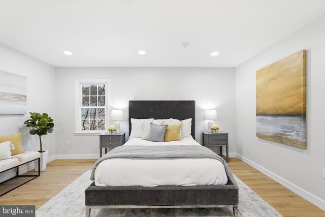 7204 JOSHUA TREE LN, Springfield, VA 22152