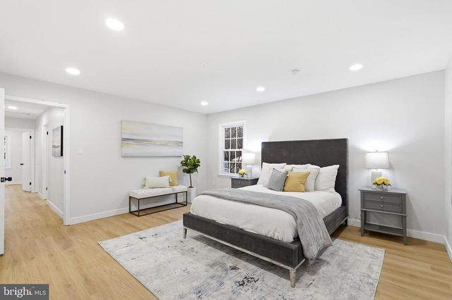 7204 JOSHUA TREE LN, Springfield, VA 22152