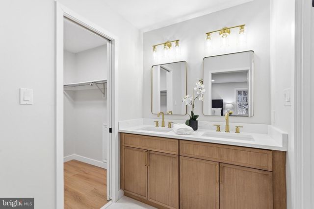 7204 JOSHUA TREE LN, Springfield, VA 22152