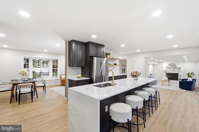 7204 JOSHUA TREE LN, Springfield, VA 22152