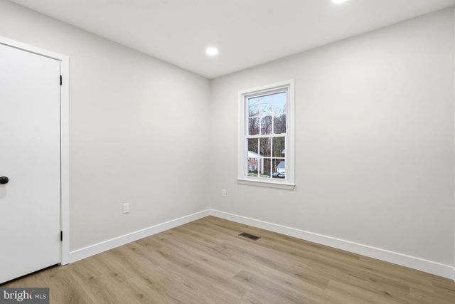 7204 JOSHUA TREE LN, Springfield, VA 22152