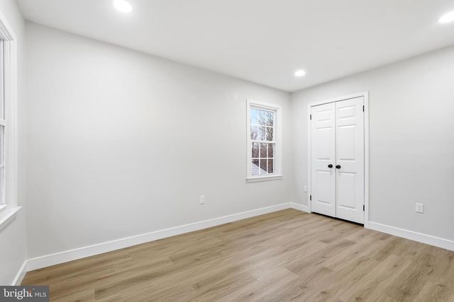 7204 JOSHUA TREE LN, Springfield, VA 22152