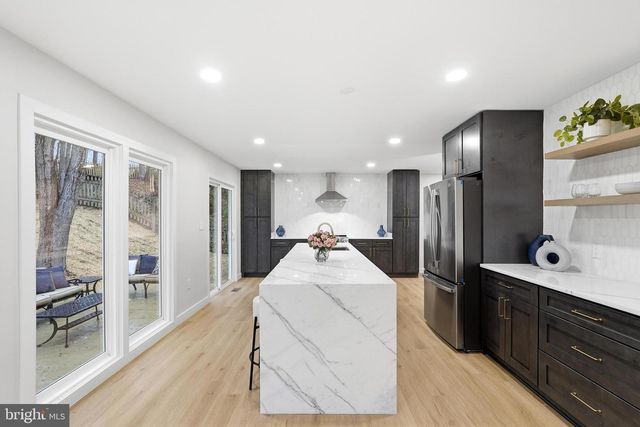 7204 JOSHUA TREE LN, Springfield, VA 22152