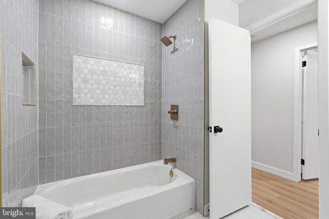 7204 JOSHUA TREE LN, Springfield, VA 22152