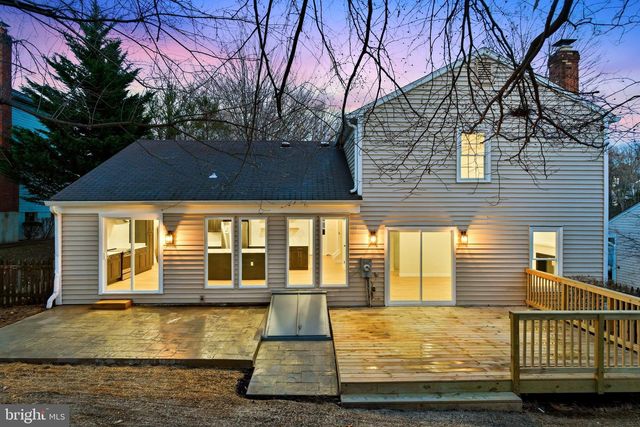 7204 JOSHUA TREE LN, Springfield, VA 22152