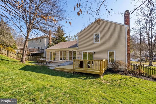 7204 JOSHUA TREE LN, Springfield, VA 22152