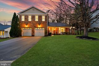 7204 JOSHUA TREE LN, Springfield, VA 22152