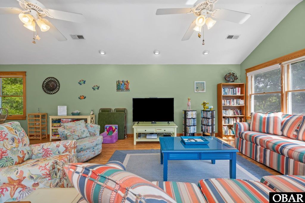 Image 9 of property listing at 5 Circle Drive Lot 31, Southern Shores, NC 27949