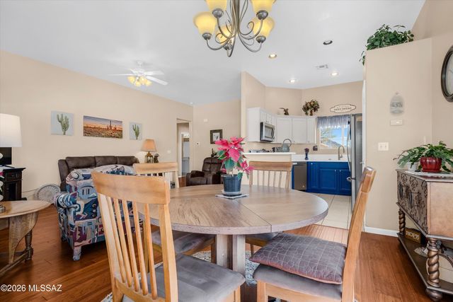 1472 W Cathedral Way, Tucson, AZ 85737