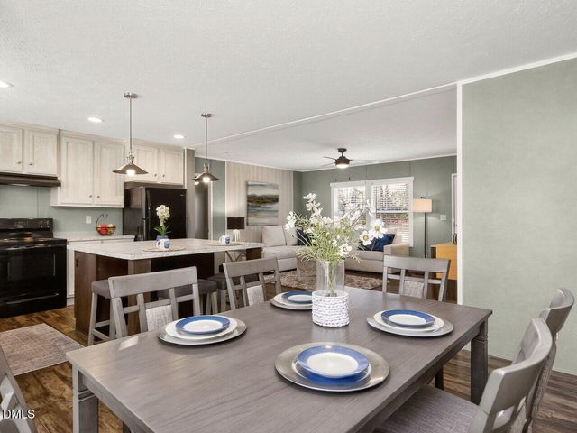 323 Aquilla Road Unit Z, Benson, NC 27504