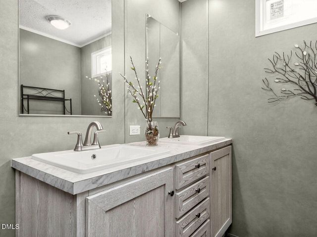 323 Aquilla Road Unit Z, Benson, NC 27504