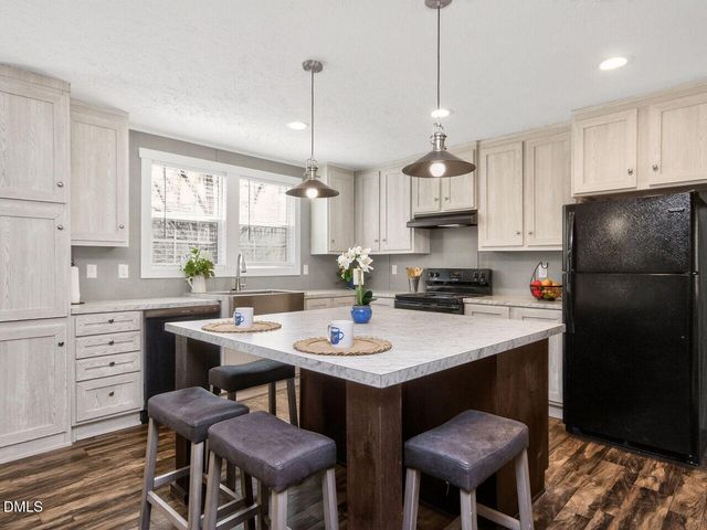 323 Aquilla Road Unit Z, Benson, NC 27504