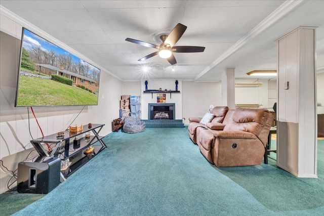 318 Fairfield LN, Troutville, VA 24175