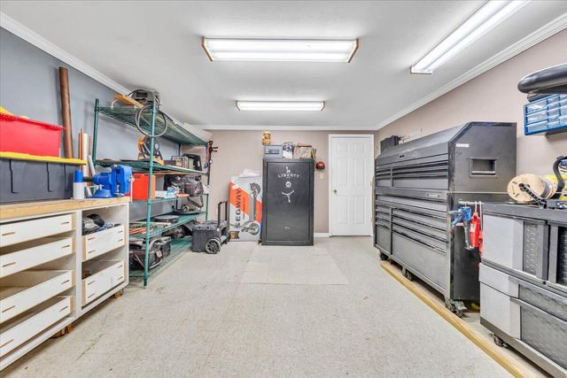 318 Fairfield LN, Troutville, VA 24175