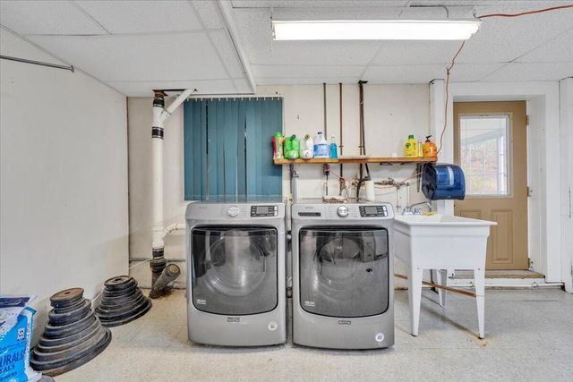 318 Fairfield LN, Troutville, VA 24175