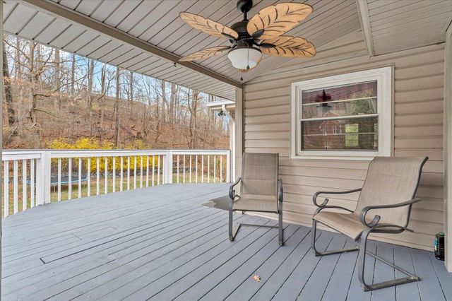 318 Fairfield LN, Troutville, VA 24175