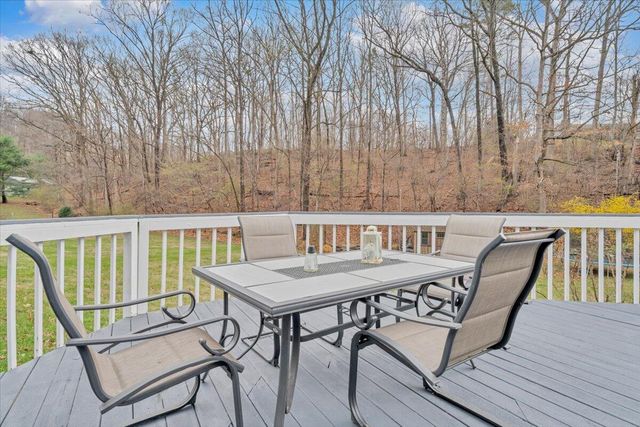 318 Fairfield LN, Troutville, VA 24175