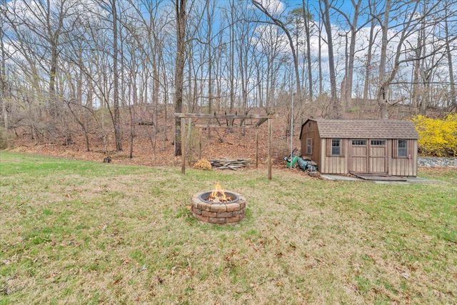 318 Fairfield LN, Troutville, VA 24175