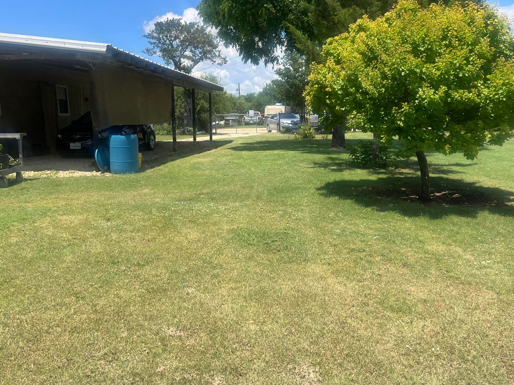 Image 13 of property listing at 604 Hall Street, Eldorado, TX 76936