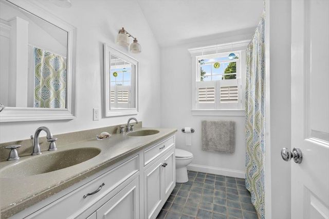 50 Kimball Beach Rd, Hingham, MA 02043