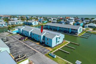 908 Sandollar St, Rockport, TX 78382