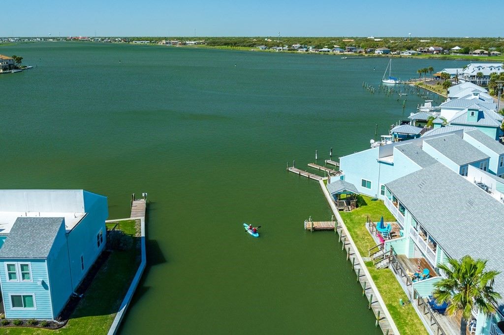 908 Sandollar St 908, Rockport, TX 78382 — photo 5