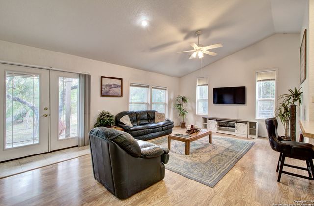 6248 Yorkshire, Spring Branch, TX 78070
